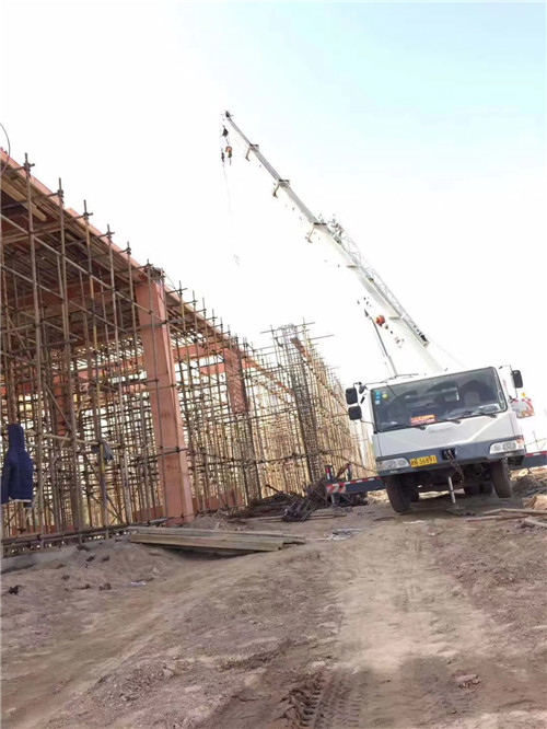 永吉县吊车作业的安全注意事项有哪些？