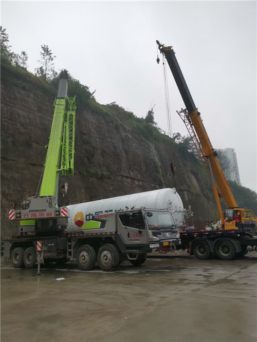 永吉县“不怕风雨冻”—— 吊车的 “恶劣环境适应” 技术